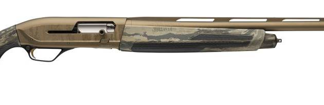 Browning Maxus II Wicked Wing 12 Gauge shotgun with 26-inch barrel and Realtree Legacy finish
